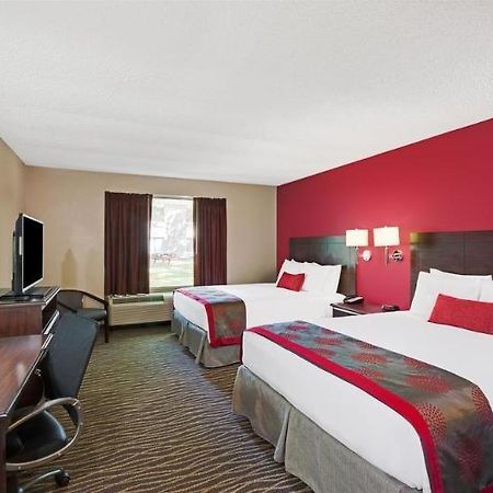 New World Inn & Conference Center 哥伦布 外观 照片