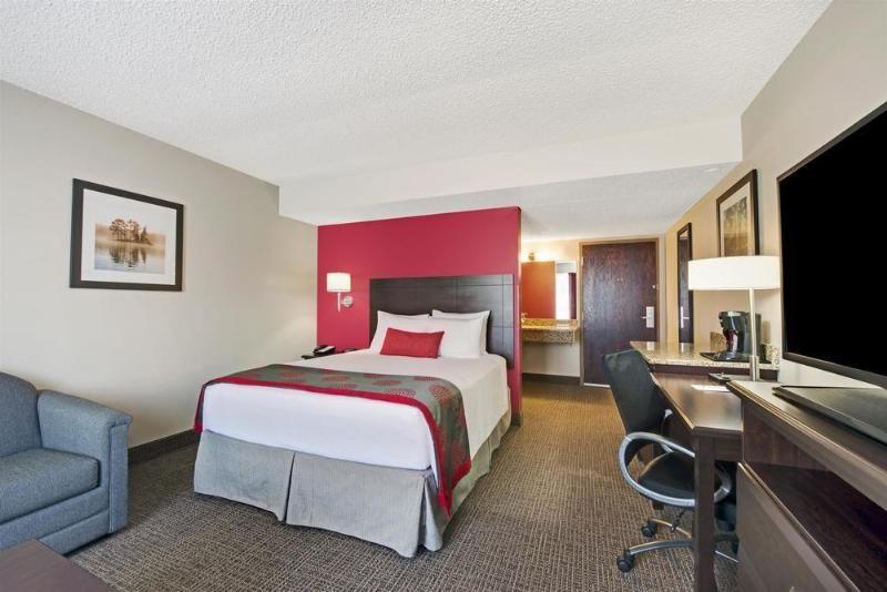 New World Inn & Conference Center 哥伦布 外观 照片